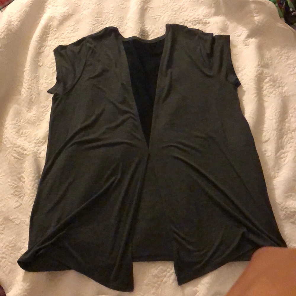 Active Top - Picture 2 of 4